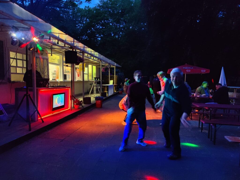 Waldteichoase Party Dauercamping